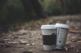 4 redenen om te kiezen voor bedrukte koffiebekers