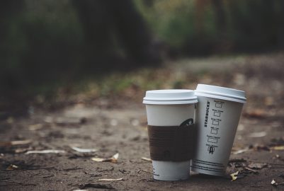 4 redenen om te kiezen voor bedrukte koffiebekers